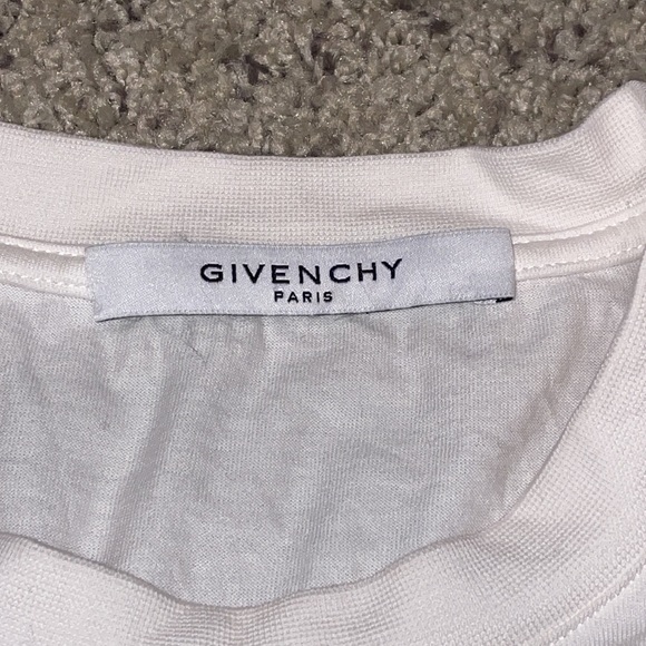 Men’s Givenchy Shirt - Picture 4 of 4